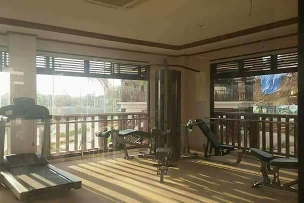 Fully Furnished 1 Bedroom At One Oasis,
